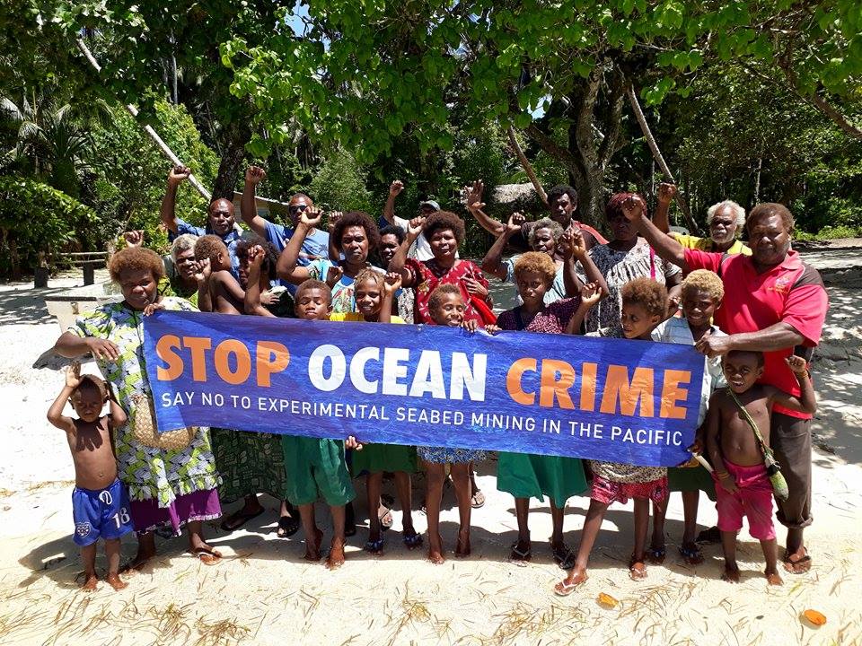 Coastal-communities-of-PNG-standing-up-against-experimental-seabed-mining-Photo-Courtesy-of-PANG.jpg